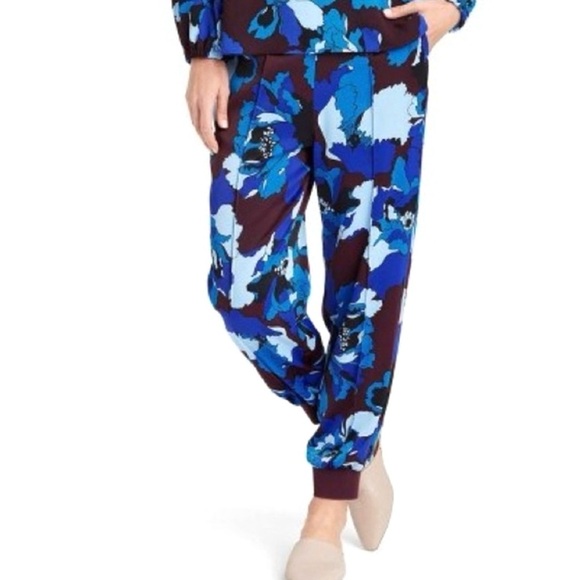 Who What Wear 2 Piece Set Button up & Joggers Blue multi Floral Size L NWT - Picture 15 of 16